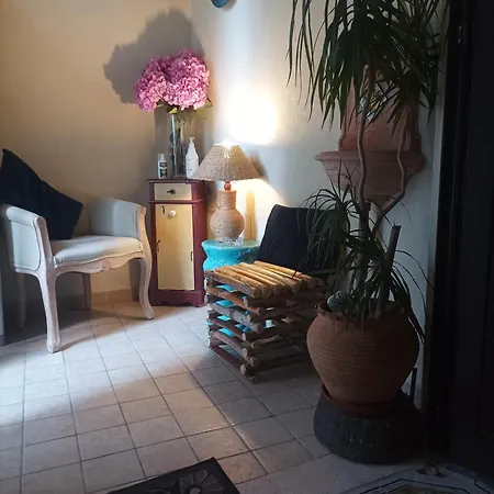 Lyssa Centro Citta * Таормина